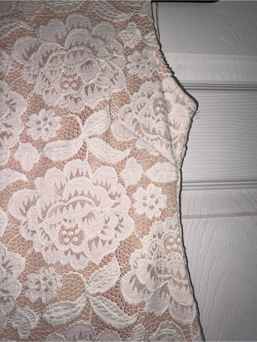 Sans Souci Ivory Floral Lace Dress - Picture 9 of 16